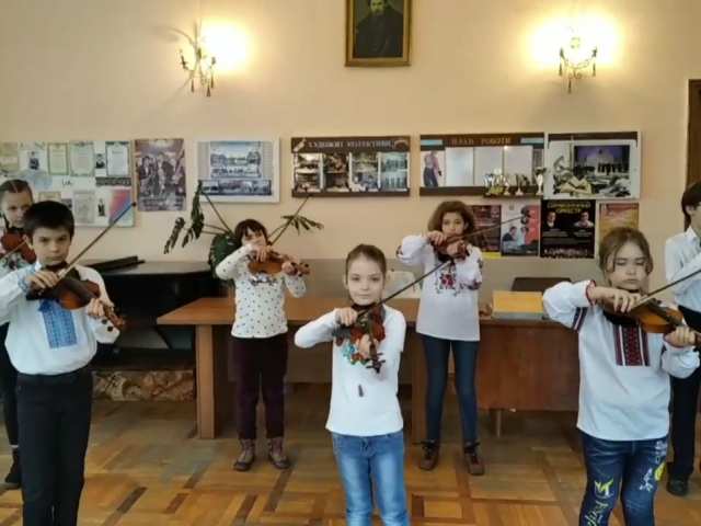 Зразковий ансамбль скрипалів "Фантазія"